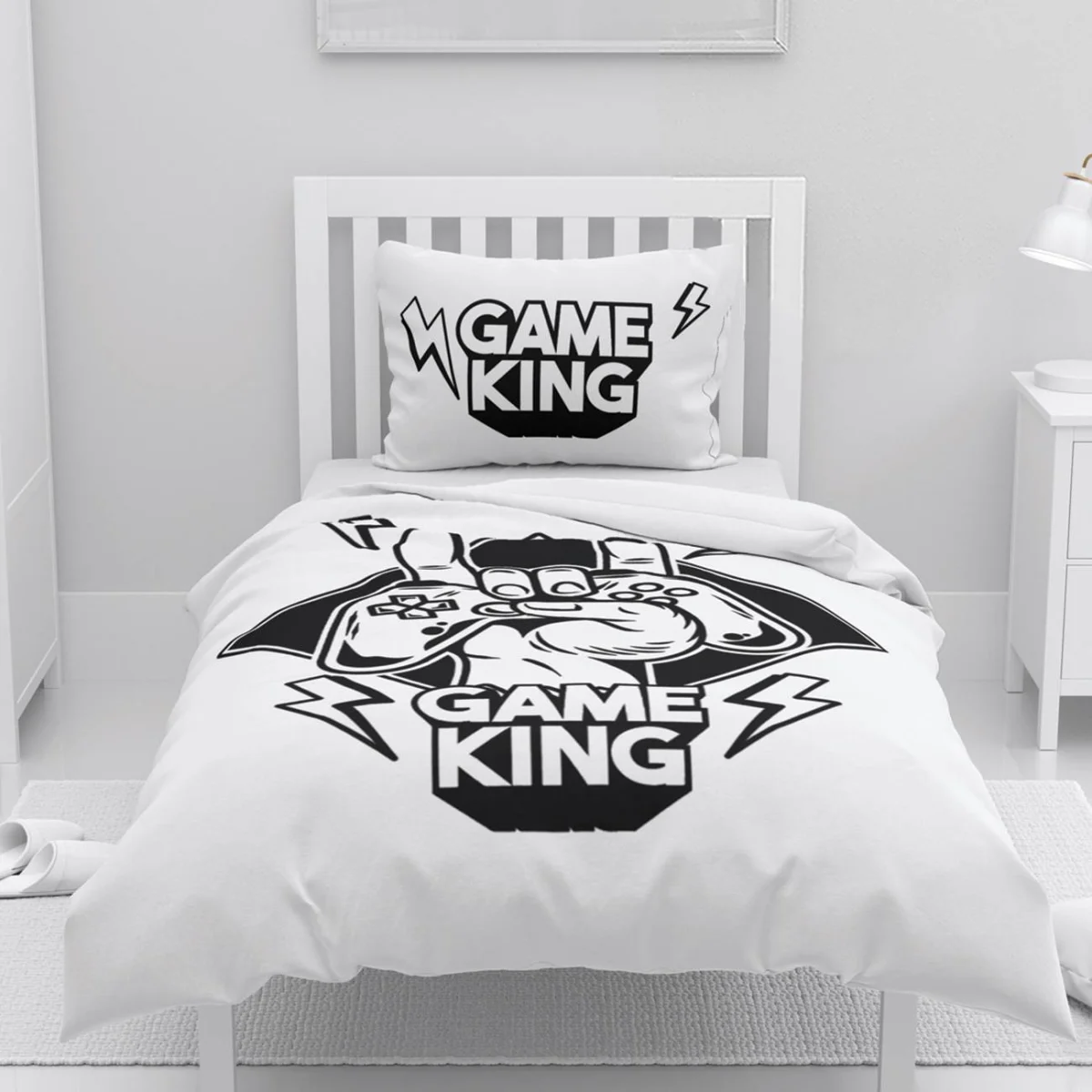 Oyun Temalı Nevresim Takımı | Beyaz Kumanda, eller Desenli