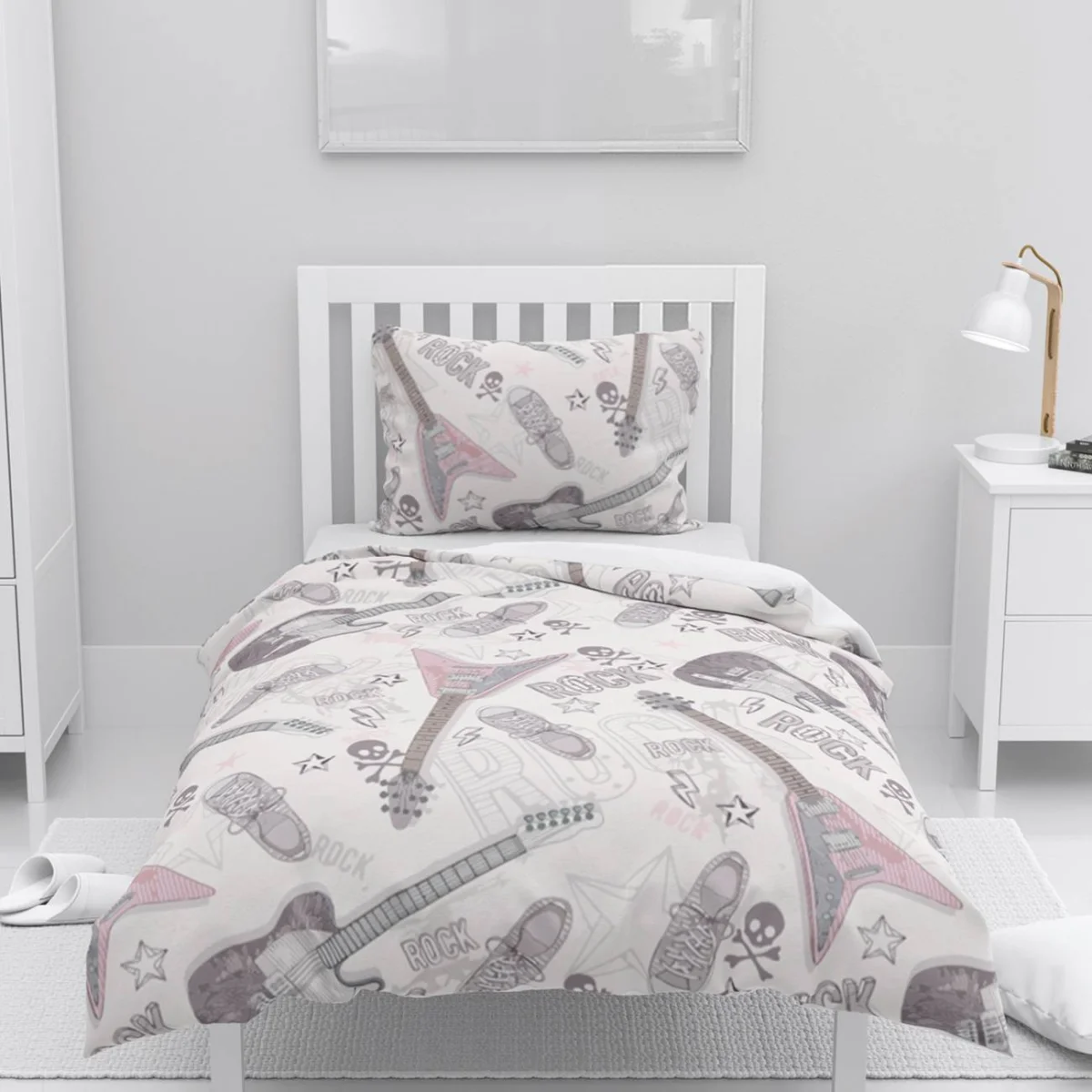 Rock müzik Nevresim Takımı | Ekru gitarlar, kurukafalar Desenli