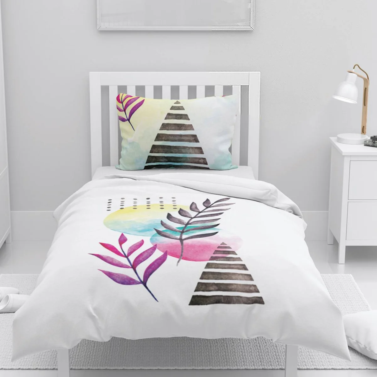 Doğa ve Soyut Nevresim Takımı | Beyaz suluboya yapraklar, çizgili üçgen Desenli