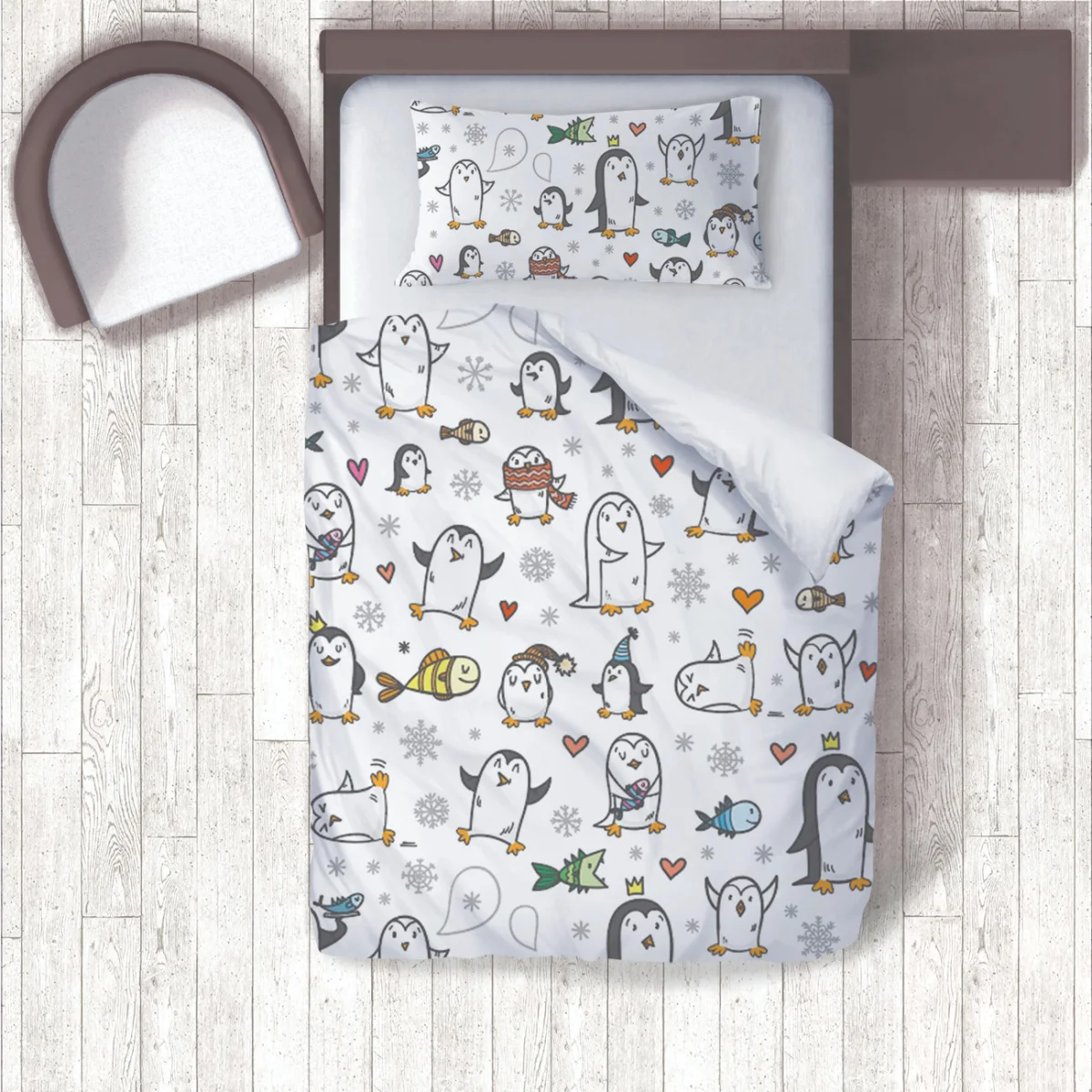 Penguen Nevresim Takımı | Beyaz Kar taneleri, kalpler Desenli