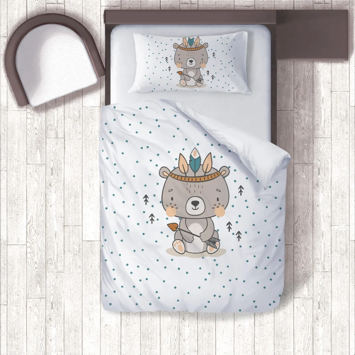 Kızılderili Temalı Ayı Nevresim Takımı | Beyaz mavi noktalar, siyah ok/ağaç figürleri Desenli