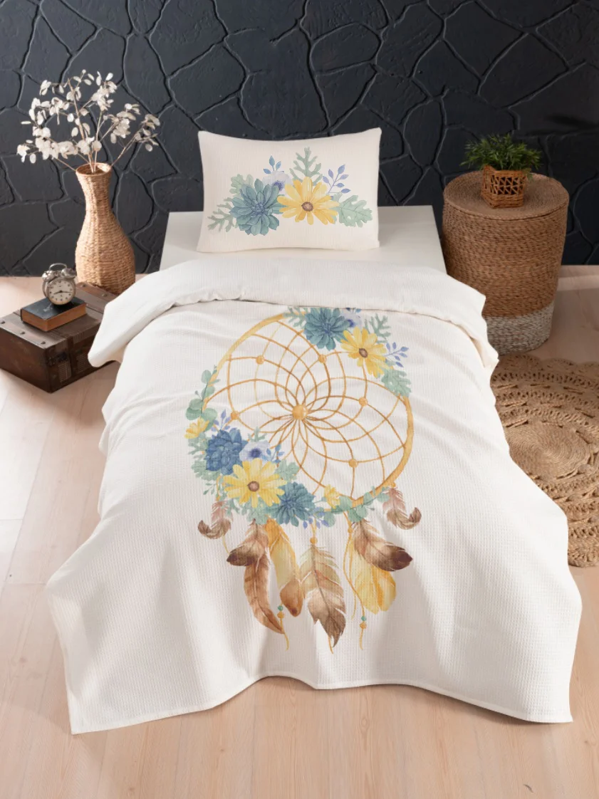 Düş kapanı, Çiçekler Pike Örtü | Beyaz sarı, mavi ve turkuaz çiçekler Desenli