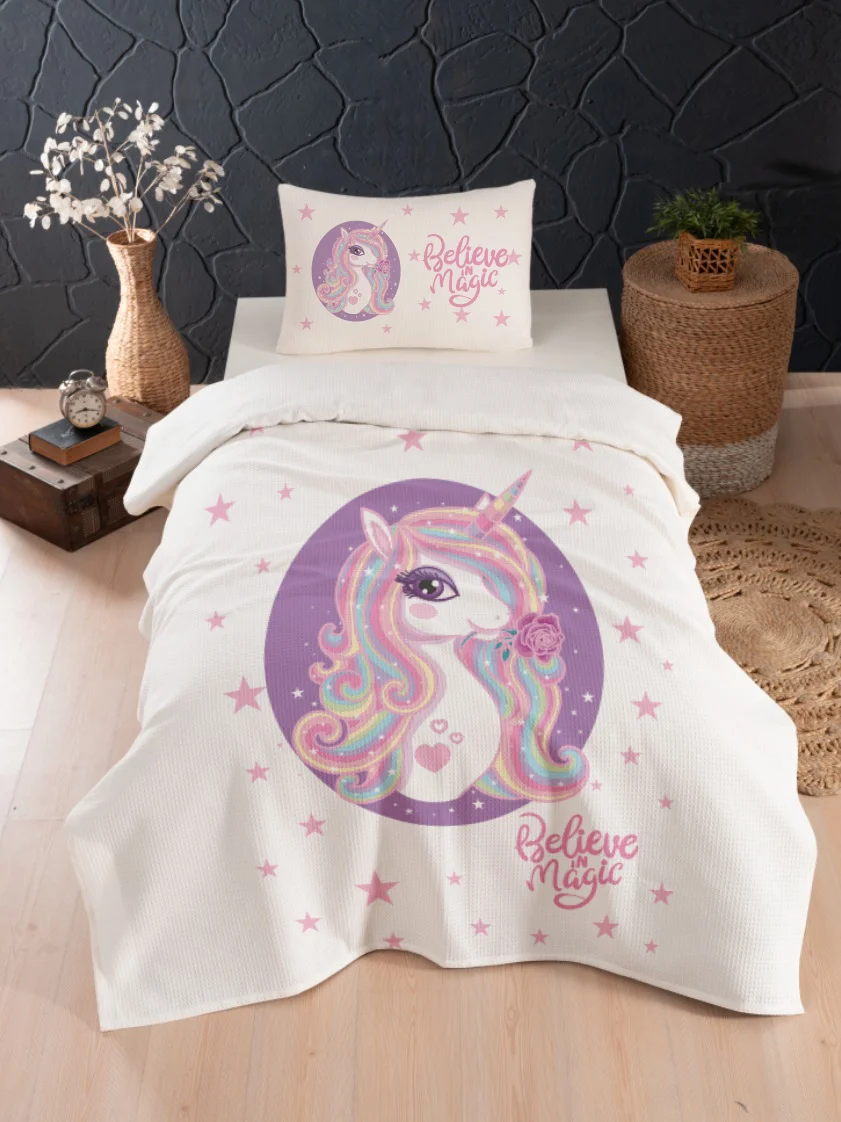 Unicorn Pike Örtü | Beyaz yıldızlar, gökkuşağı Desenli