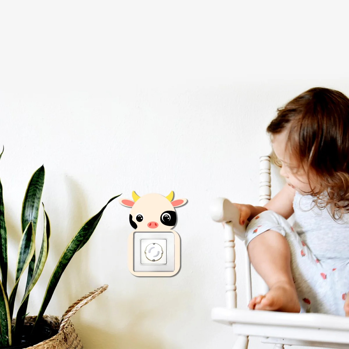 İnek Priz Kapağı | Bej Siyah lekeler, pembe burun Desenli