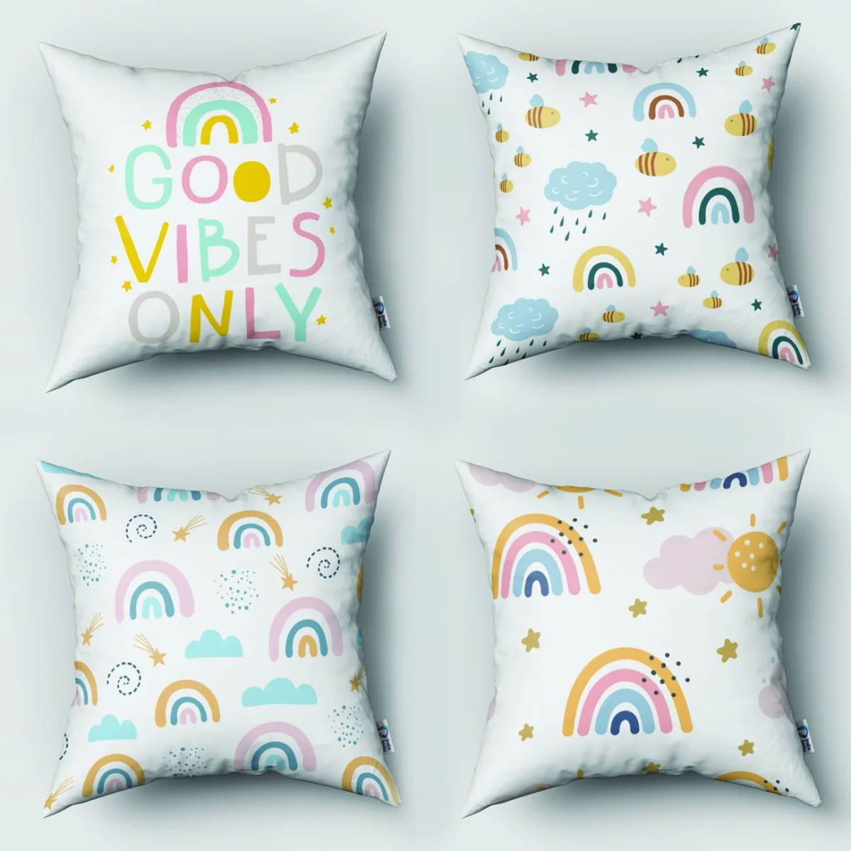 Gökkuşağı 4lü Kırlent | Beyaz yıldız, bulut Desenli