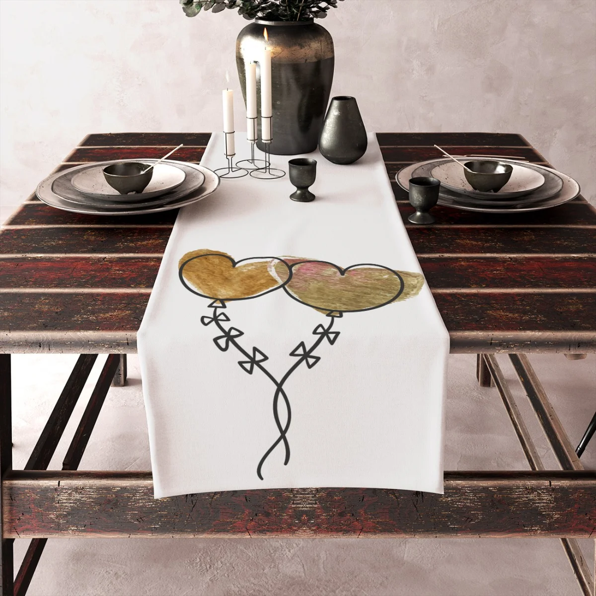 Aşk Temalı Runner Yolluk | Beyaz Kalp figürleri, altın fırça darbeleri Desenli