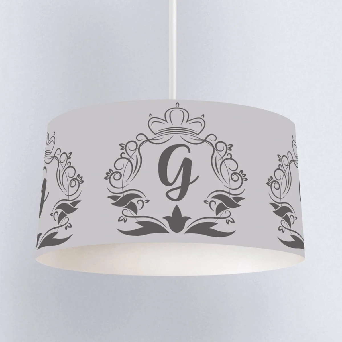 Monogram G Sarkıt Avize | Gri Taç, süslemeli çerçeve Desenli