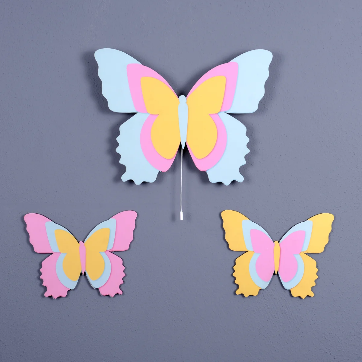 Kelebek Tasarım Avize | Açık Mavi Katmanlı, pastel tonlar Desenli