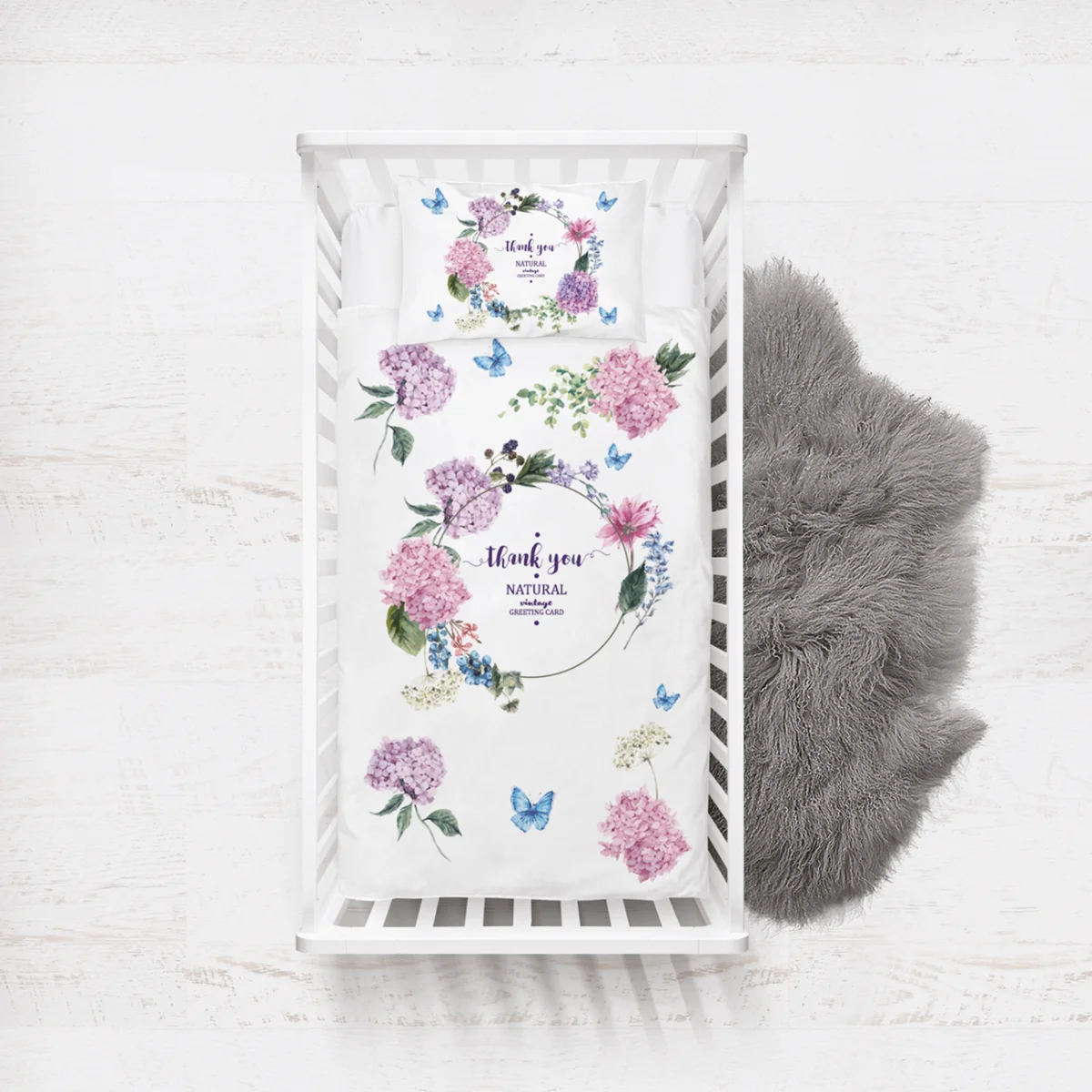 Çiçekler Yatak Örtüsü ve Pike | Beyaz Çiçekler, kelebekler Desenli