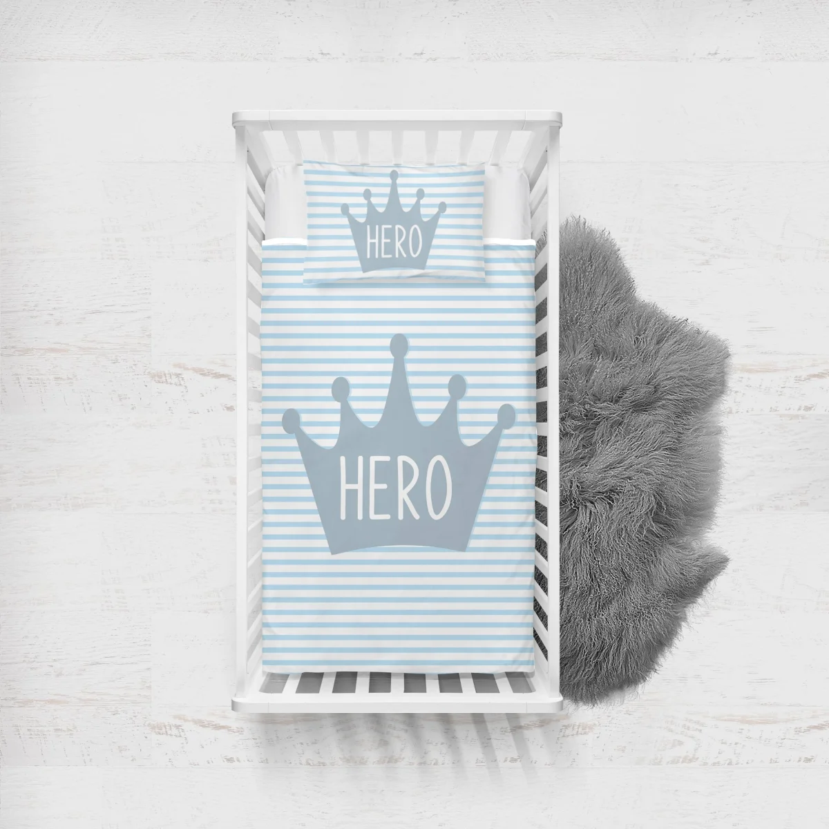 Kahraman (Hero) Yatak Örtüsü ve Pike | Mavi Taç, çizgili Desenli