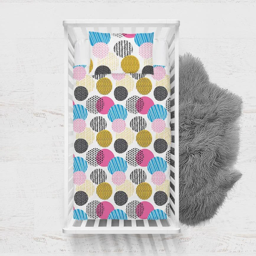 Geometrik desen Yatak Örtüsü ve Pike | Beyaz Çizgili, noktalı Desenli