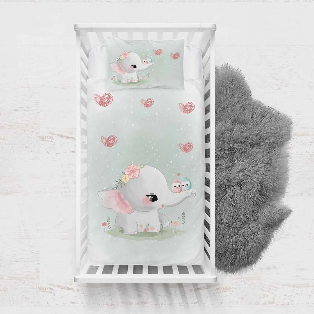 Sevimli Fil Yatak Örtüsü ve Pike | Açık Yeşil Kalpler, kuşlar Desenli