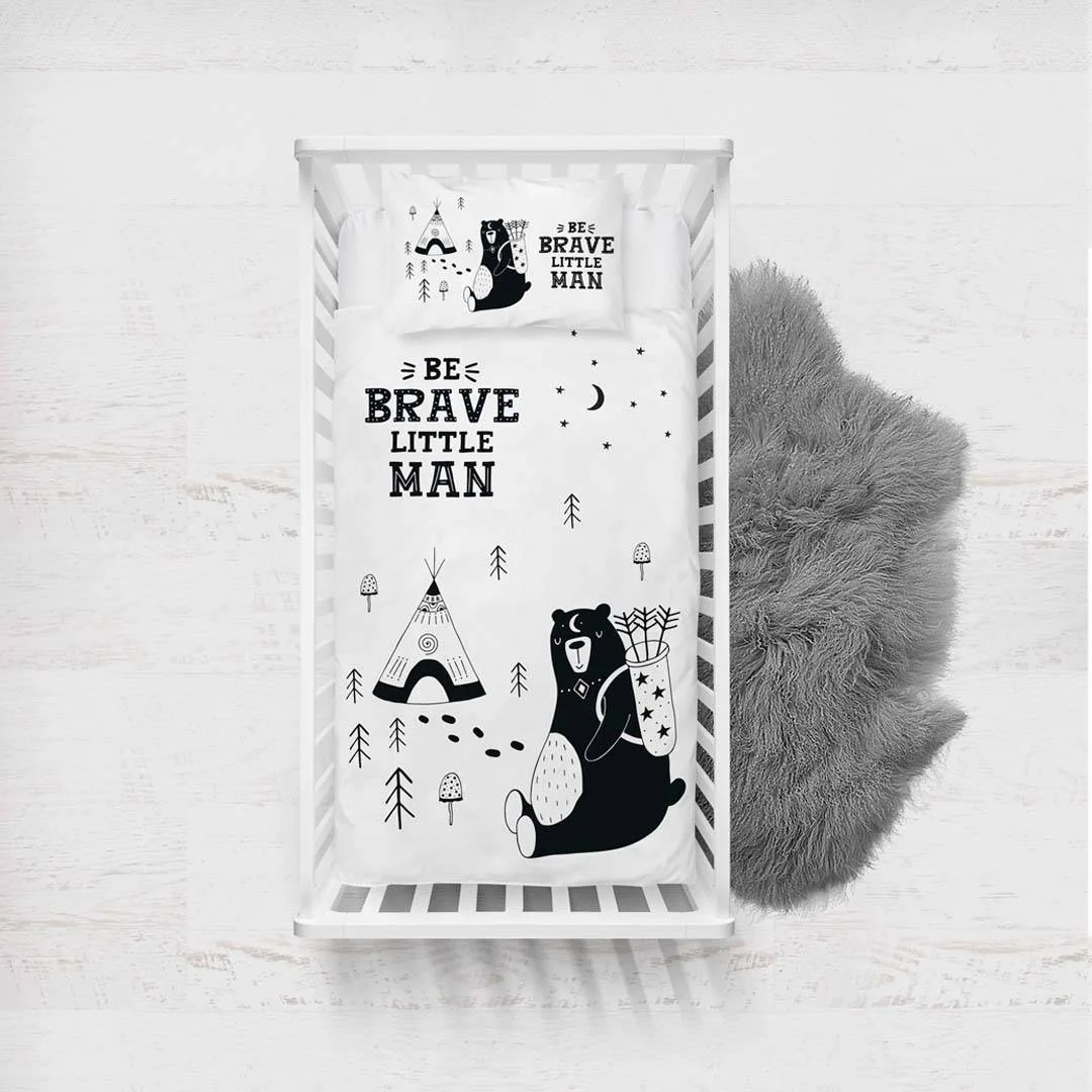 Ayı ve Orman Temalı Yatak Örtüsü ve Pike | Beyaz ayı, çadır Desenli