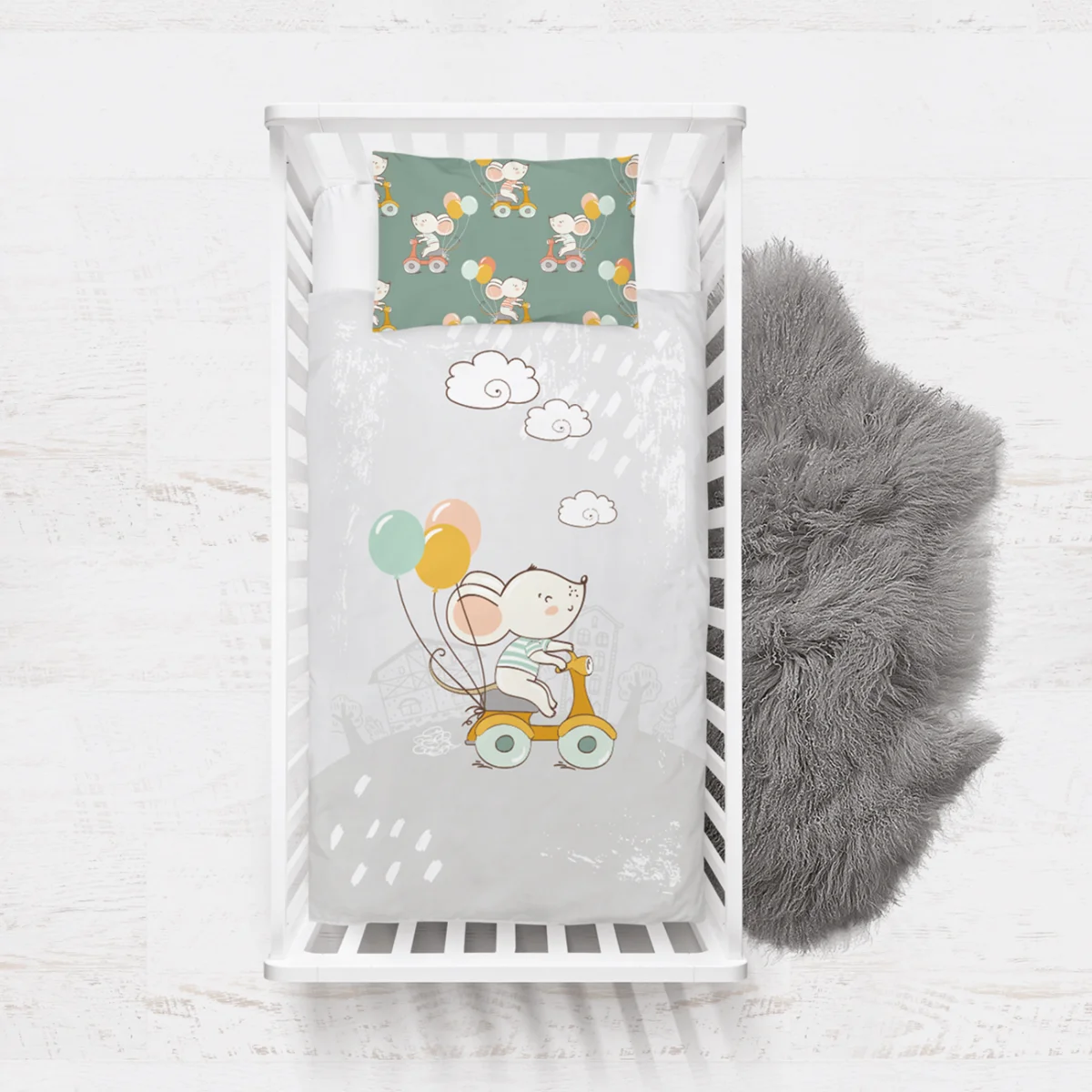 Fare, Scooter, Balonlar Yatak Örtüsü ve Pike | Açık Gri bulut, balonlar Desenli