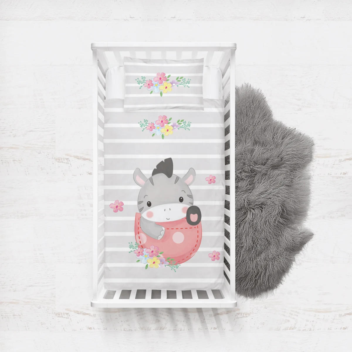 Zebra Yatak Örtüsü ve Pike | Gri Çizgili zemin, renkli çiçekler Desenli