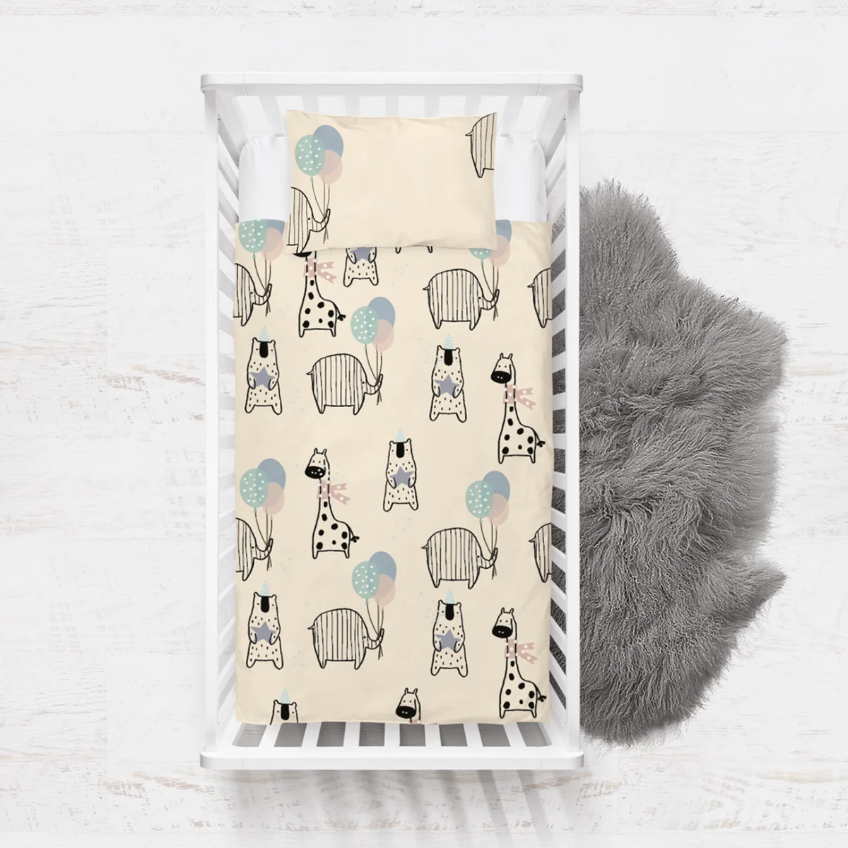 Orman Hayvanları Yatak Örtüsü ve Pike | Bej balonlar, parti şapkaları Desenli