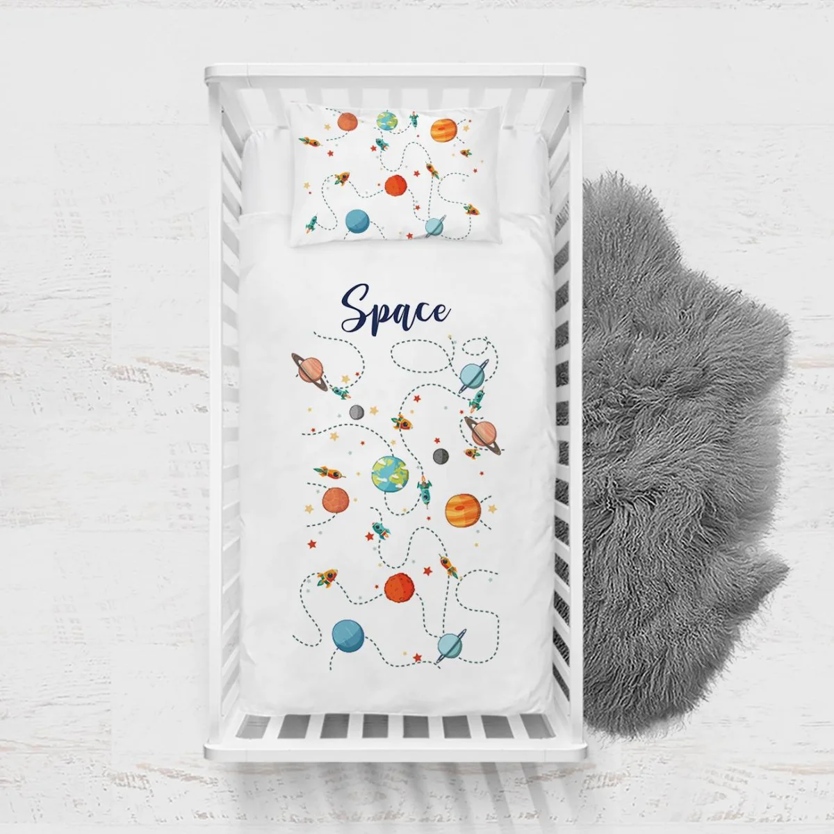 Uzay Yatak Örtüsü ve Pike | Beyaz roketler, gezegenler Desenli