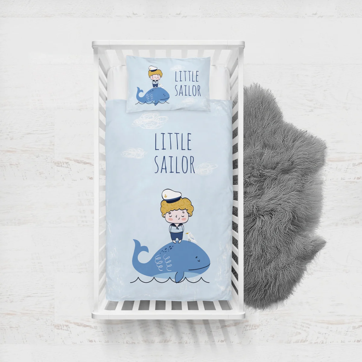 Denizci ve Balina Yatak Örtüsü ve Pike | Mavi bulutlar, martı Desenli