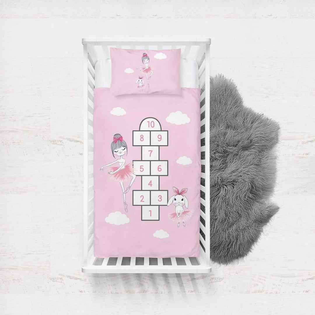 Balerin ve Tavşan Yatak Örtüsü ve Pike | Pembe bulut, sayı Desenli