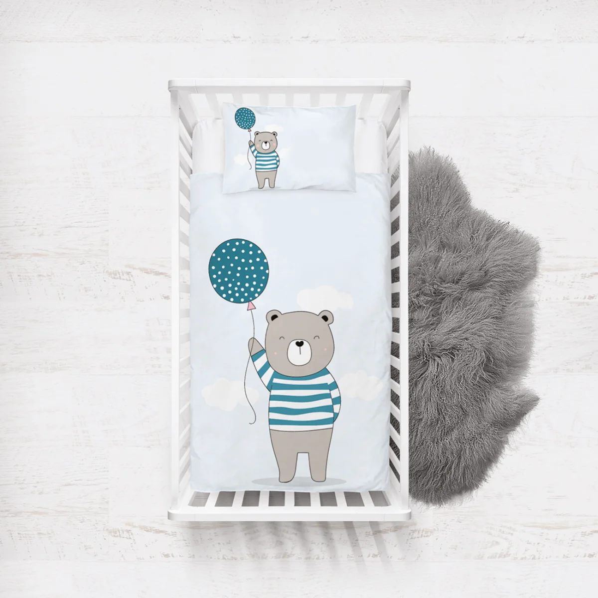 Ayıcık Yatak Örtüsü ve Pike | Mavi bulutlar, balon Desenli