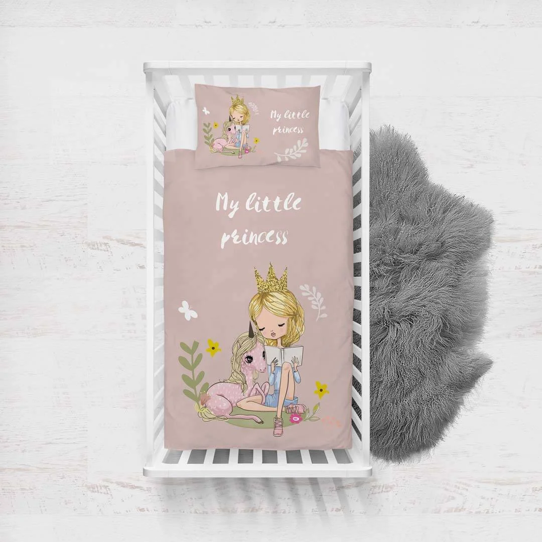 Prenses ve Unicorn Yatak Örtüsü ve Pike | Pembe Kelebekler, çiçekler Desenli