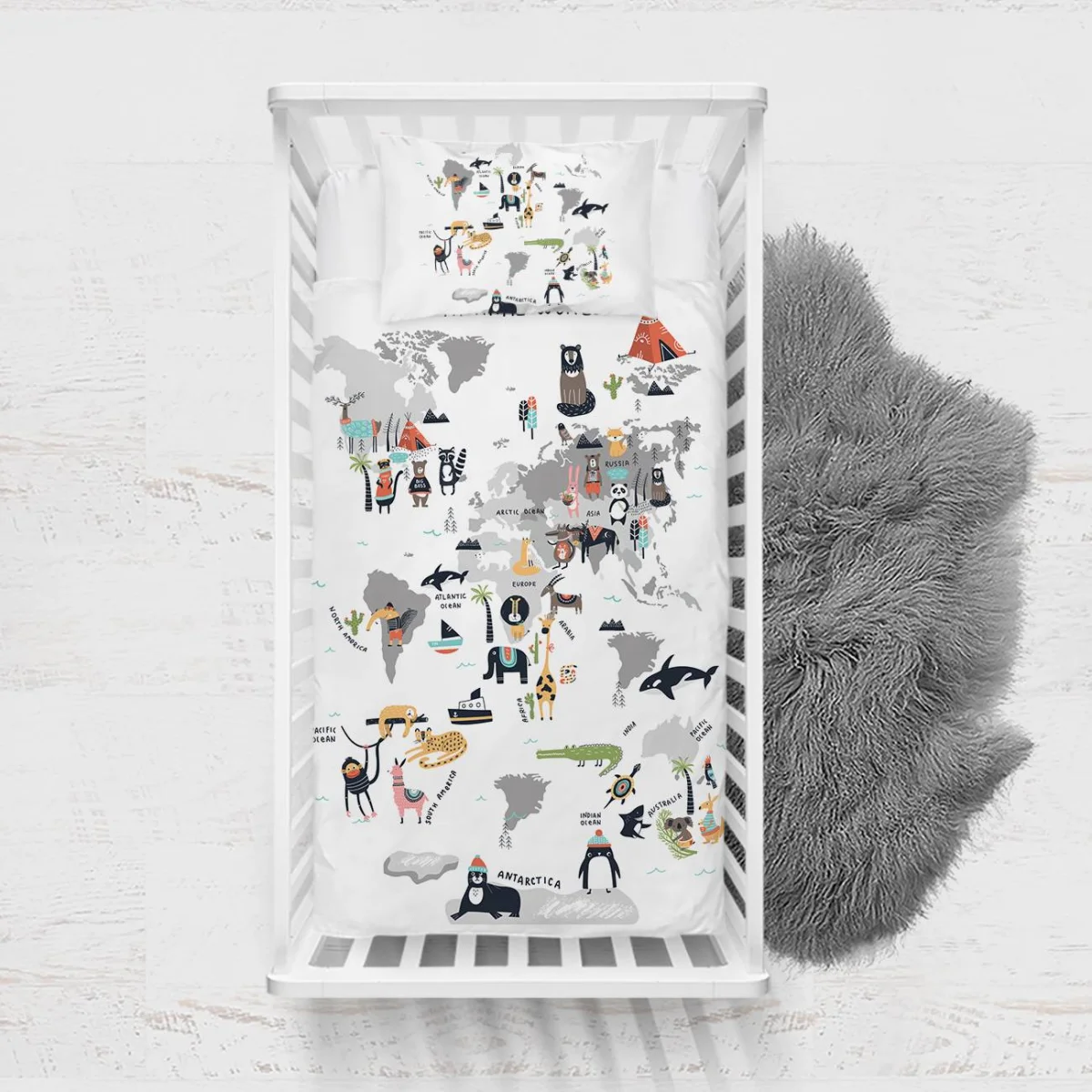Dünya Haritası ve Hayvanlar Yatak Örtüsü ve Pike | Beyaz kıtalar, okyanuslar Desenli
