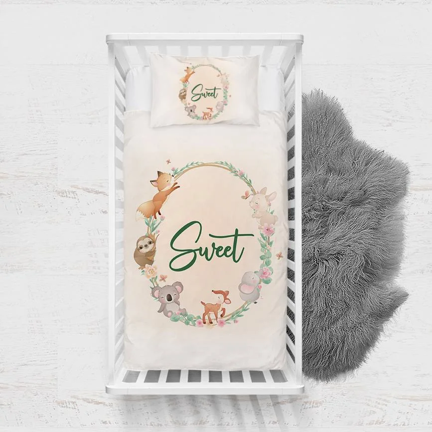 Orman Hayvanları Yatak Örtüsü ve Pike | Beyaz yapraklar, çiçekler Desenli