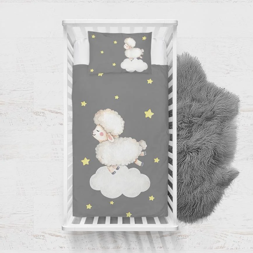 Kuzu Yatak Örtüsü ve Pike | Gri yıldızlar, bulut Desenli