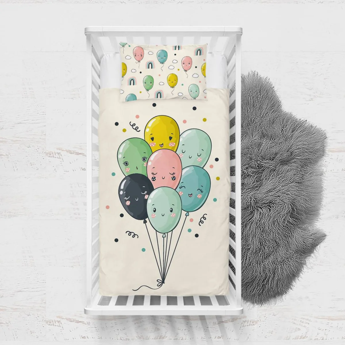 Sevimli Balonlar Yatak Örtüsü ve Pike | Ekru gökkuşağı, bulutlar Desenli