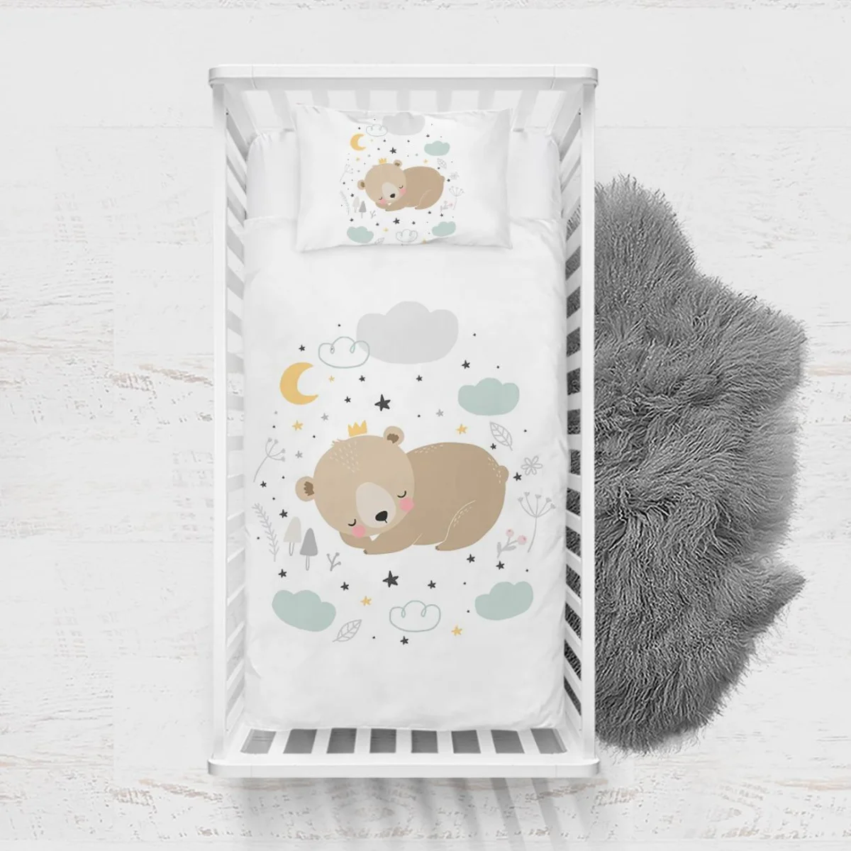 Uyuyan Ayı Yatak Örtüsü ve Pike | Beyaz Ay, yıldızlar Desenli