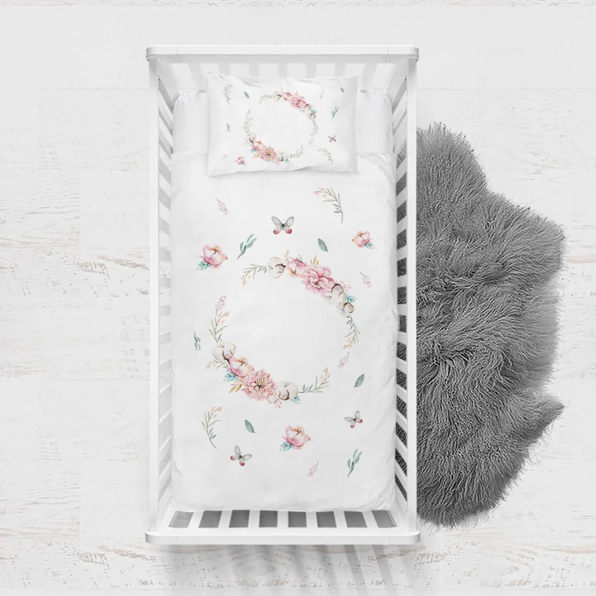 Çiçek ve kelebekler Yatak Örtüsü ve Pike | Beyaz Pembe çiçek, yaprak Desenli