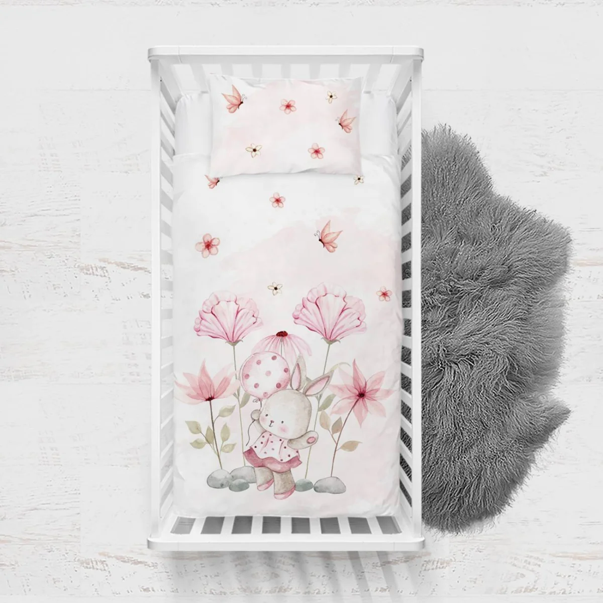Tavşan ve Çiçekler Yatak Örtüsü ve Pike | Beyaz Kelebek, balon Desenli
