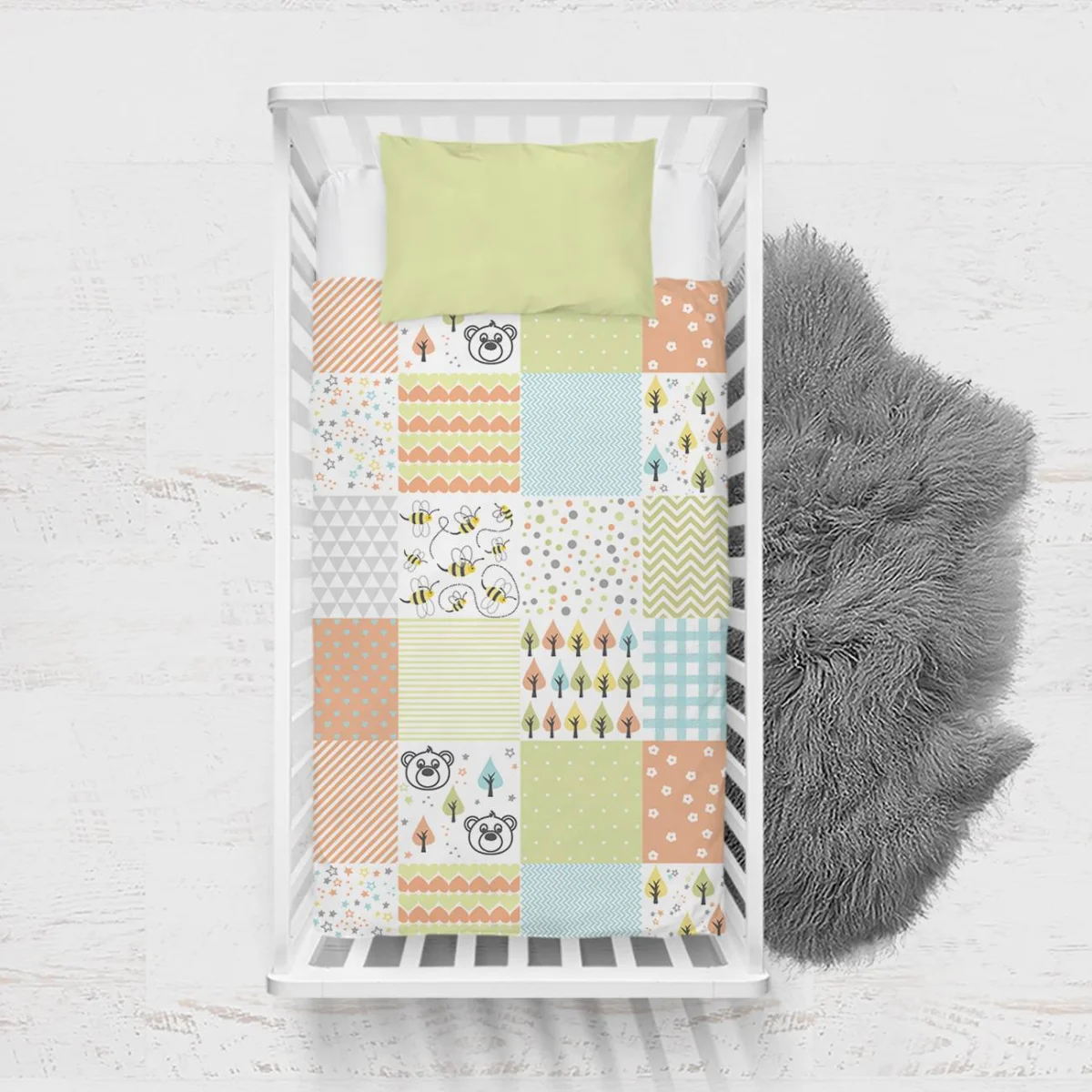 Doğa temalı Yatak Örtüsü ve Pike | Beyaz Arı, ayı Desenli