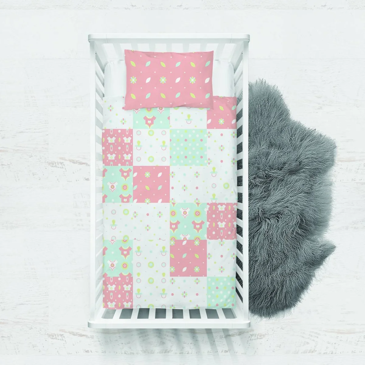 Bebek ürünleri Yatak Örtüsü ve Pike | Pembe Bebek tulumu, emzik Desenli