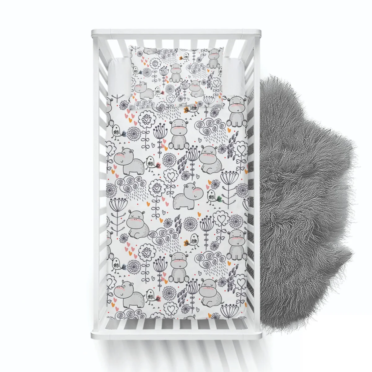 Su Aygırları Yatak Örtüsü ve Pike | Beyaz Çiçekler, kalpler Desenli