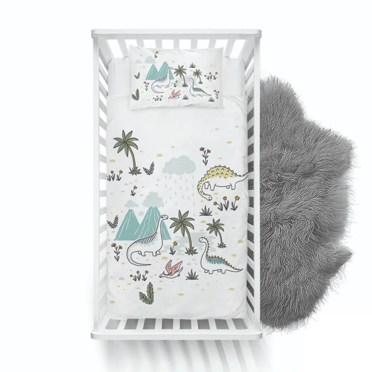 Dinozorlar Yatak Örtüsü ve Pike | Beyaz dağlar, bulutlar Desenli