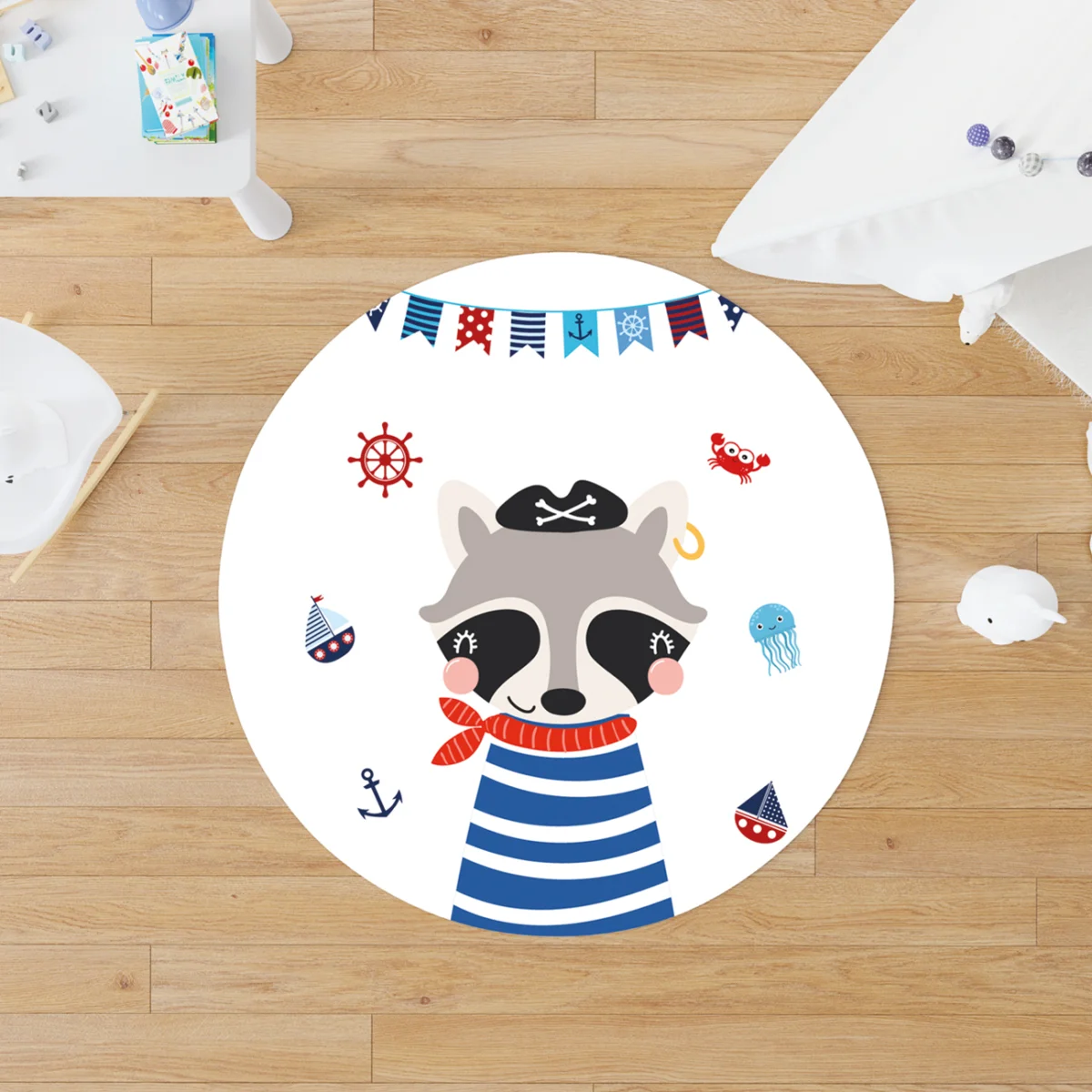 Korsan Temalı Rakun Yuvarlak Halı | Beyaz gemici direksiyonu, çapa Desenli