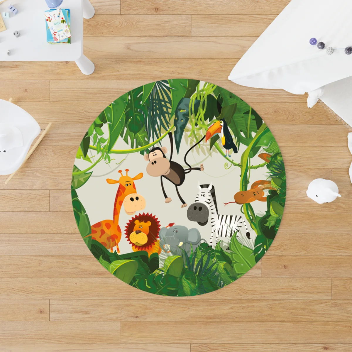 Orman Hayvanları Yuvarlak Halı | Açık Gri yeşil yapraklar ve sarmaşıklar Desenli