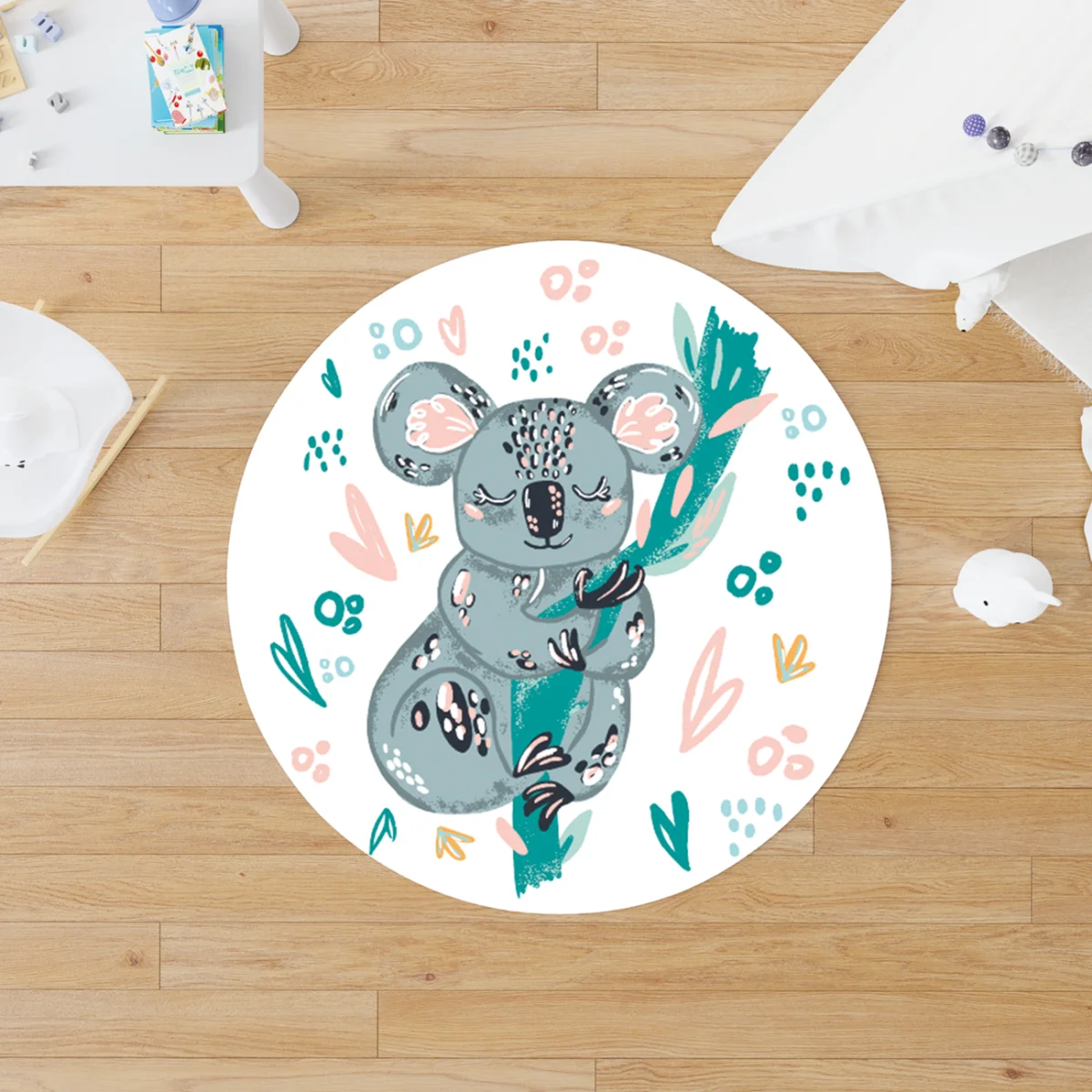 Koala Yuvarlak Halı | Beyaz yaprak, kalp Desenli