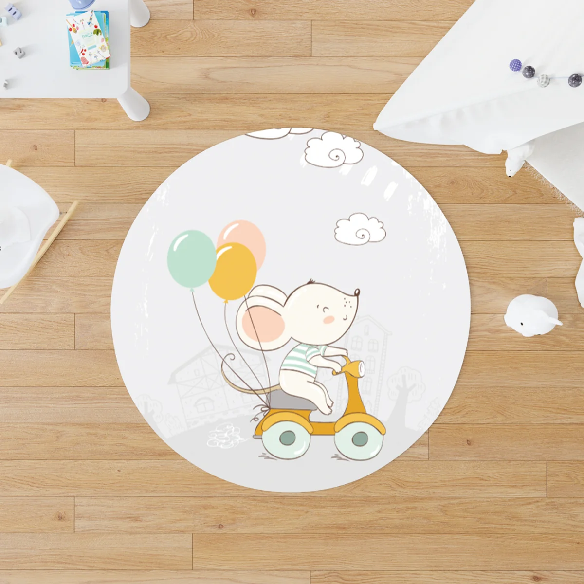 Fare, Scooter, Balonlar Yuvarlak Halı | Açık Gri bulut, balonlar Desenli