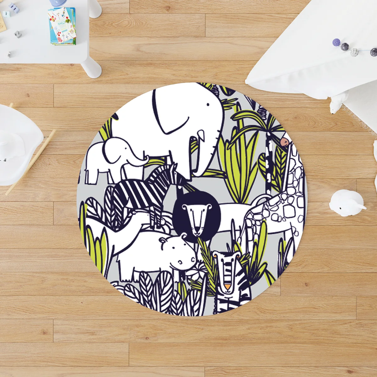 Orman Hayvanları Yuvarlak Halı | Gri tropikal yapraklar, bitkiler Desenli