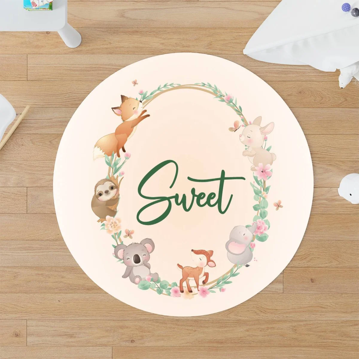 Orman Hayvanları Yuvarlak Halı | Beyaz yapraklar, çiçekler Desenli