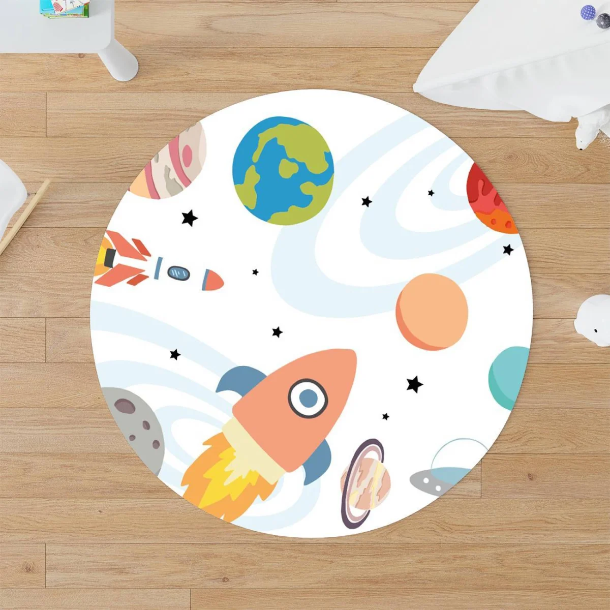 Uzay Yuvarlak Halı | Beyaz roketler, gezegenler Desenli