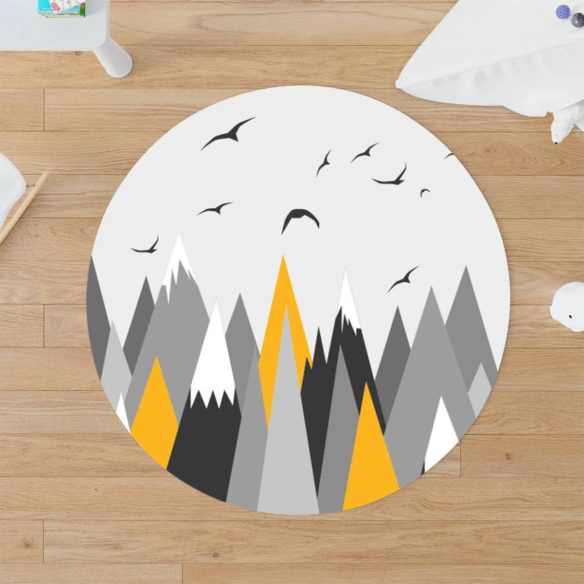 Dağ Manzarası ve Kuşlar Yuvarlak Halı | Beyaz dağlar, kuşlar Desenli