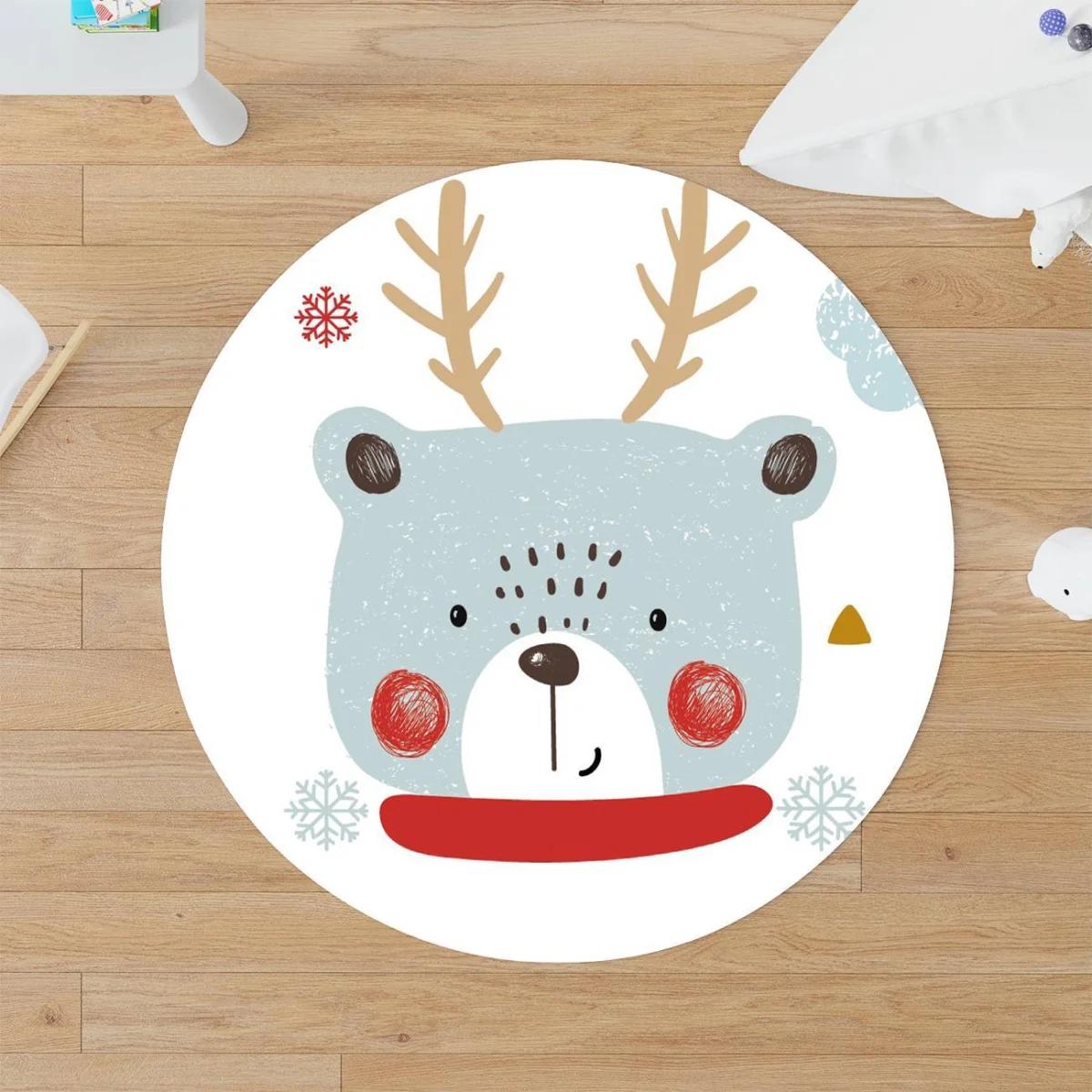 Ayı/Geyik Yuvarlak Halı | Beyaz Kar taneleri, bulutlar Desenli