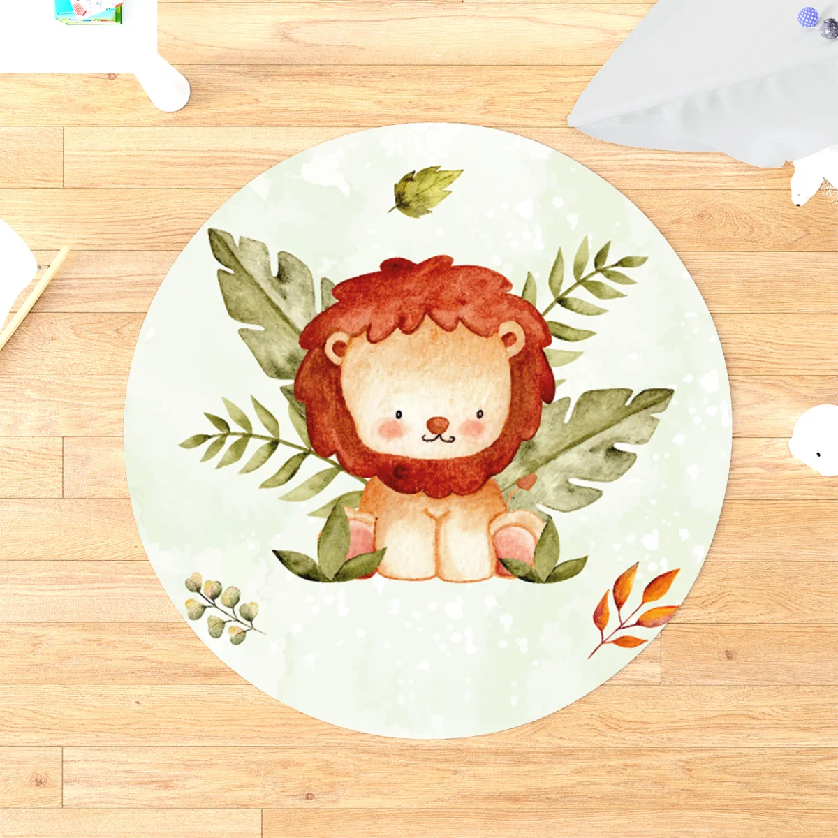 Orman Hayvanları Yuvarlak Halı | Yeşil yapraklar, minik beyaz benekler Desenli