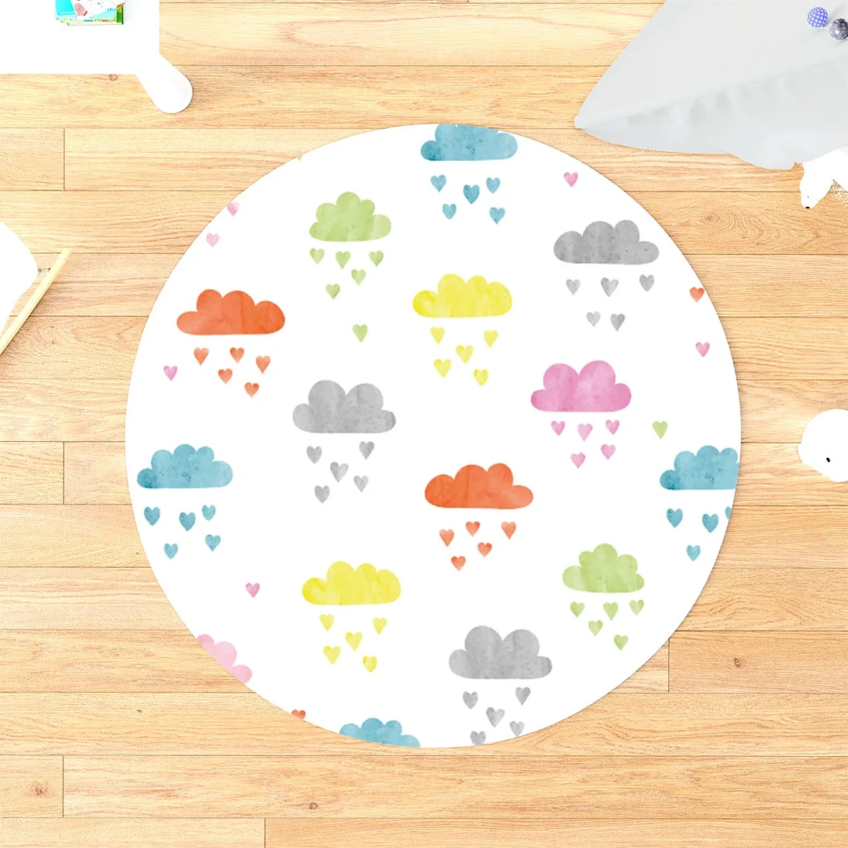 Bulutlar Yuvarlak Halı | Beyaz Renkli bulutlar ve kalp yağmuru Desenli