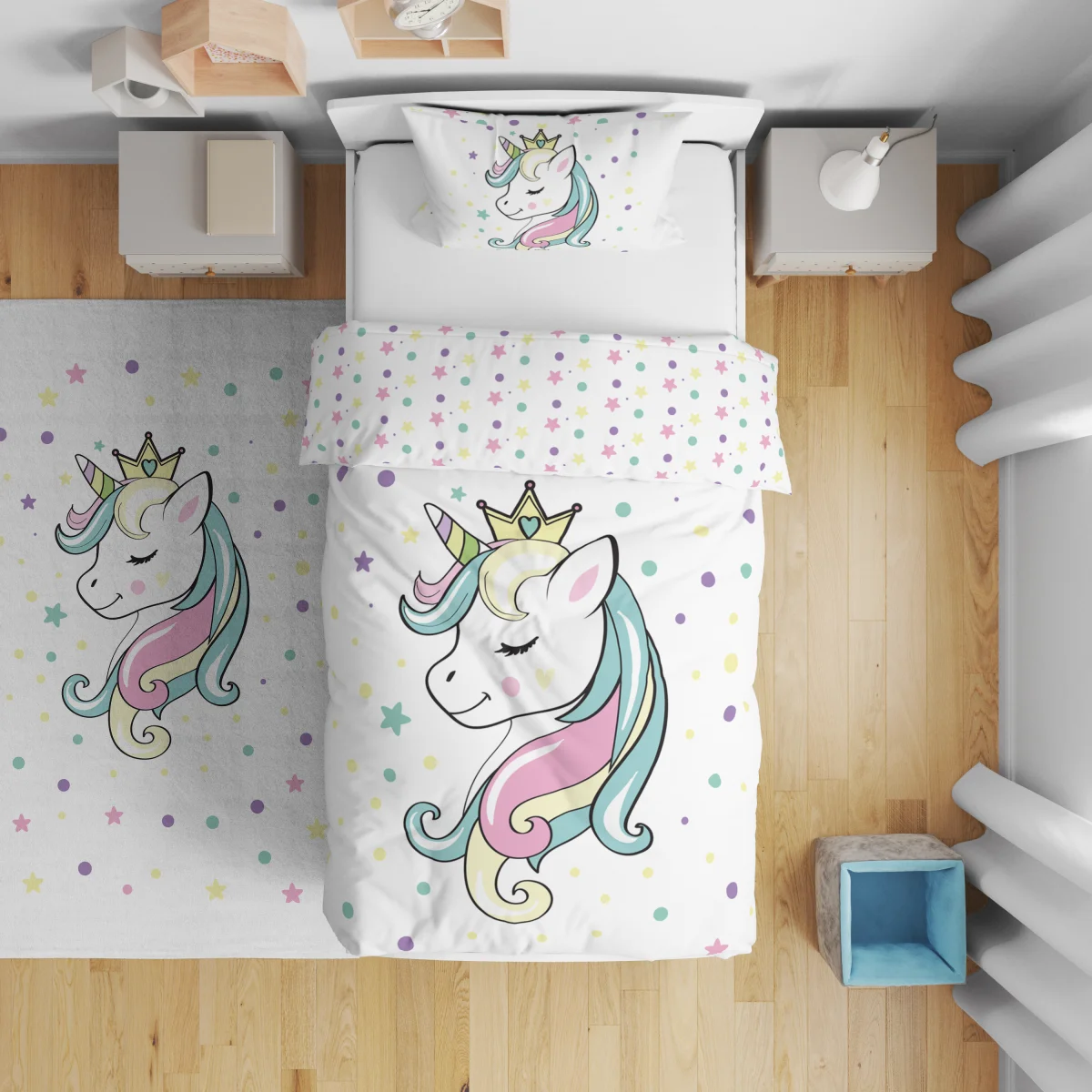 Unicorn Çift Taraflı Nevresim | Beyaz yıldızlar, renkli puantiyeler Desenli