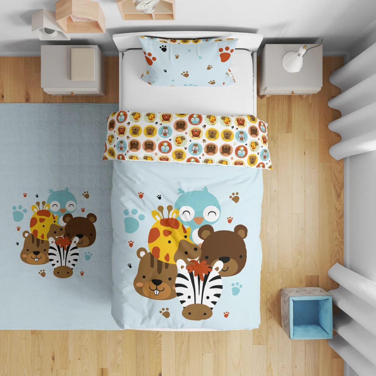 Orman Hayvanları Çift Taraflı Nevresim | Mavi pençe izleri, renkli daireler Desenli