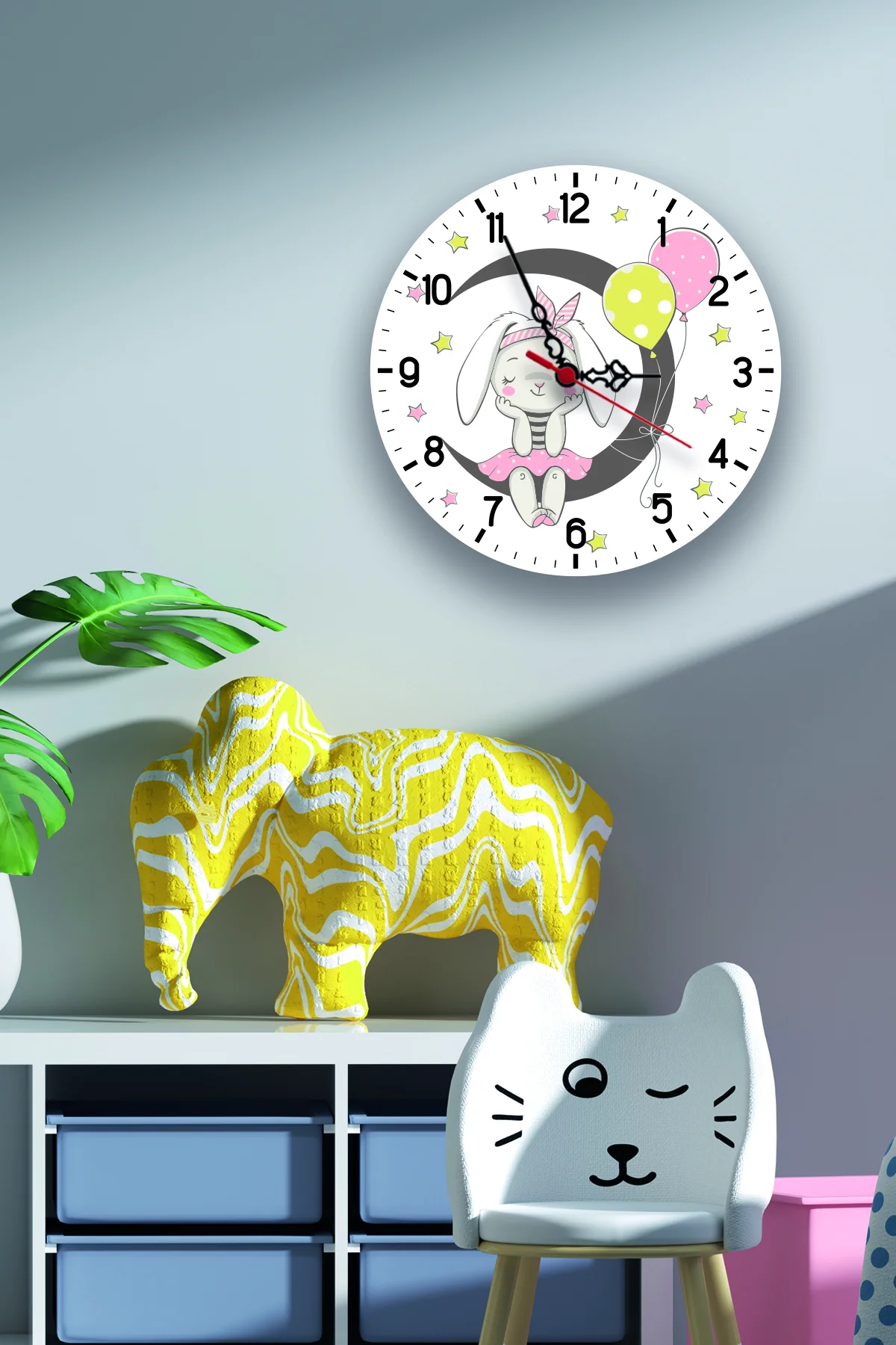 Panda Duvar Saati | Beyaz kırmızı kalpler, çizgili tişört Desenli